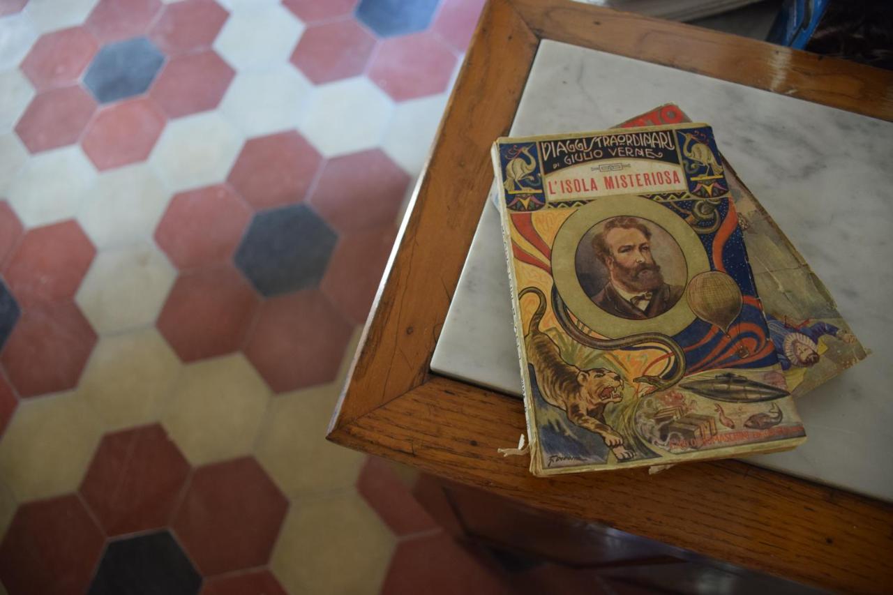 הוילה בלמונטה קלברו Palazzo Del Diplomatico מראה חיצוני תמונה